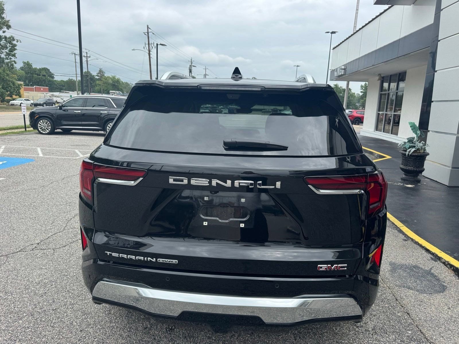 Certified 2026 GMC Terrain Denali AWD/4WD image 12