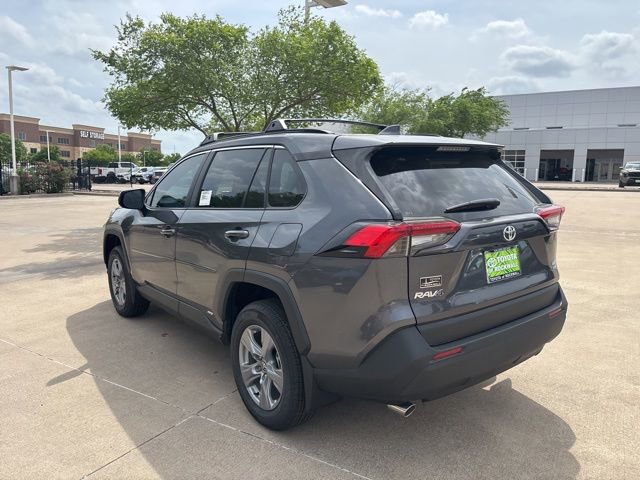 Used 2025 Toyota RAV4 LE image 7