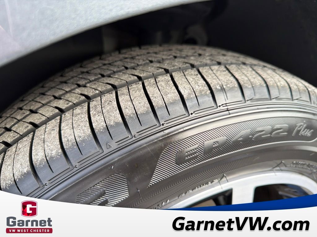 Certified 2025 Volkswagen Jetta SE image 28