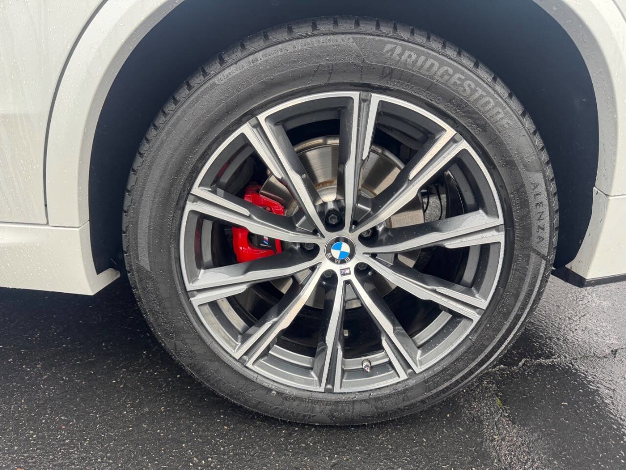 Used 2022 BMW X5 xDrive40i w/ M Sport Package image 25
