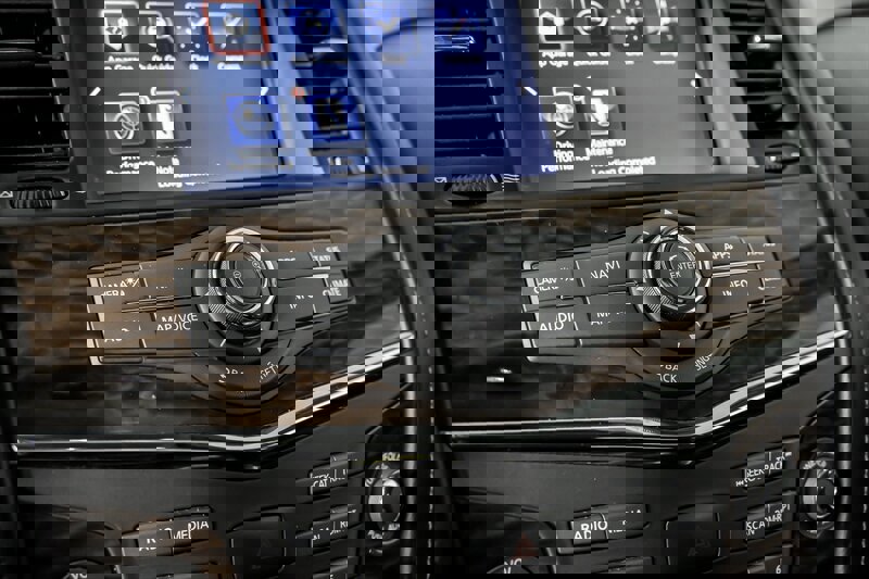 Used 2019 Nissan Armada SL w/ Premium Package image 33