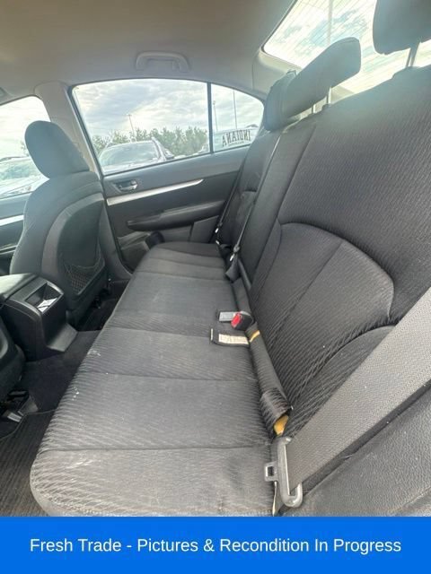 Used 2010 Subaru Legacy 2.5i Premium AWD/4WD image 18