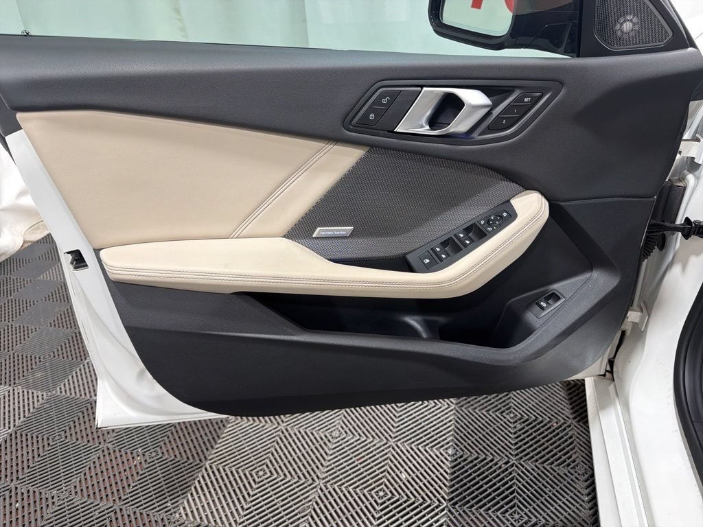 Used 2025 BMW M235i xDrive AWD/4WD image 22