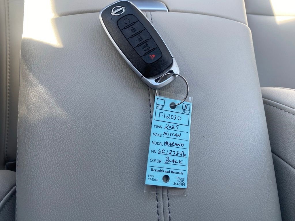 Used 2025 Nissan Murano SV AWD/4WD image 20