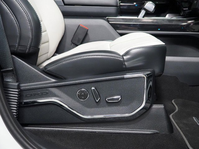 Used 2024 Ford F150 Lightning Platinum AWD/4WD image 81