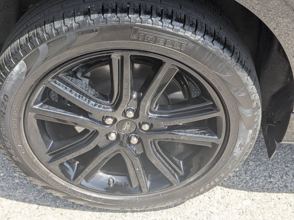 Used 2024 Ford Edge ST-Line AWD/4WD image 11