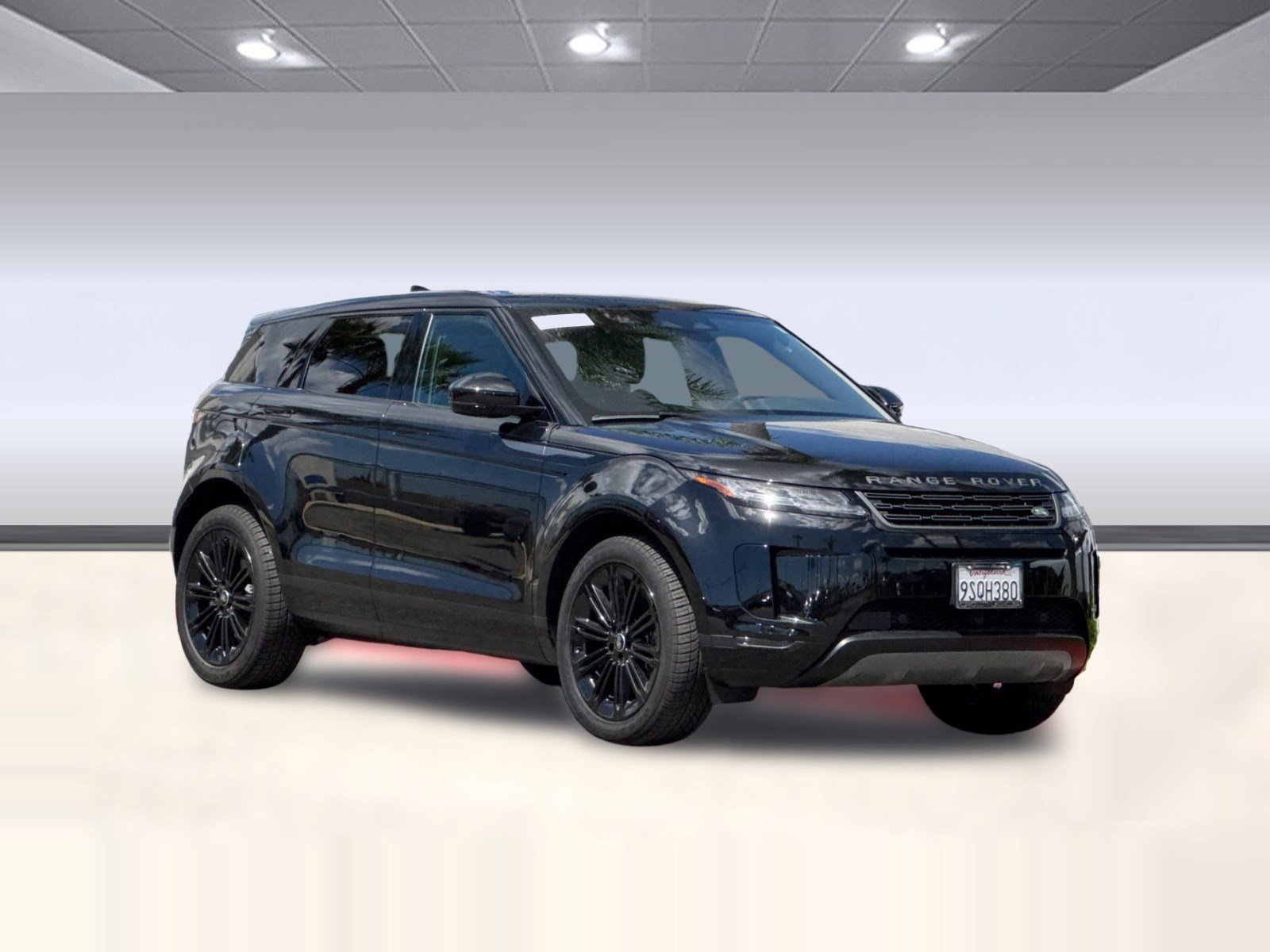 Used 2025 Land Rover Range Rover Evoque S image 6