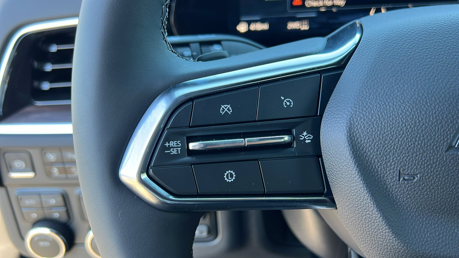 New 2026 Chevrolet Suburban LT w/ Comfort Package image 30