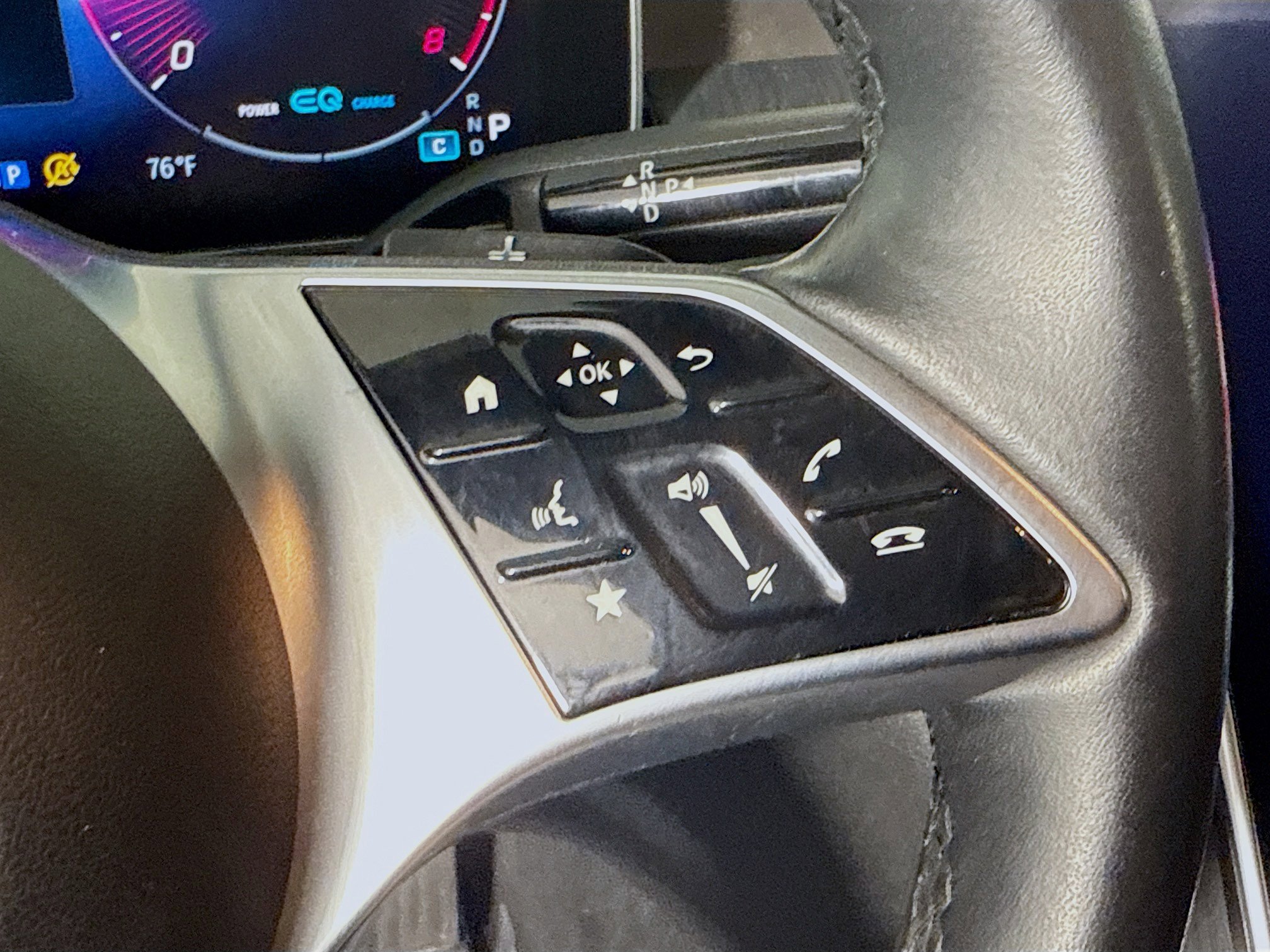 Used 2022 Mercedes-Benz C 300 4MATIC Sedan w/ Exclusive Trim Package image 15