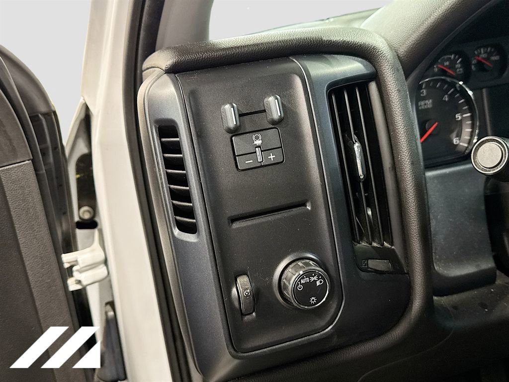 Used 2015 GMC Sierra 2500 4x4 Regular Cab w/ Sierra Convenience Package image 10