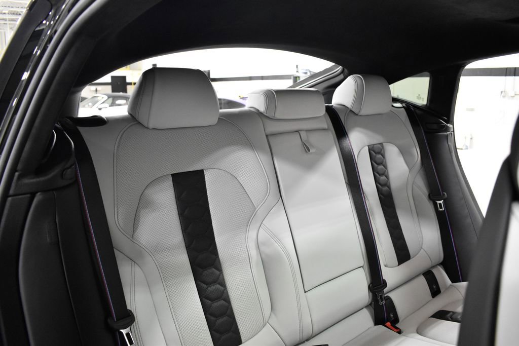 Used 2026 BMW X6 M Competition w/ Executive Package AWD/4WD image 34