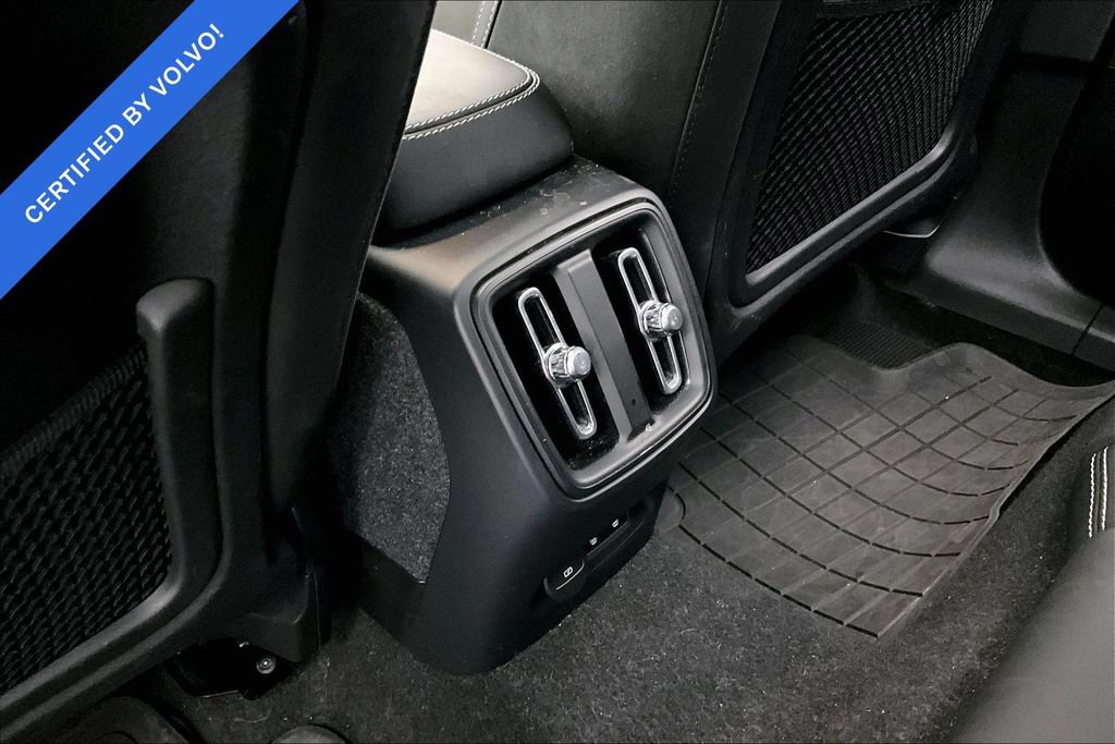 Certified 2023 Volvo XC40 Recharge Ultimate AWD/4WD image 28
