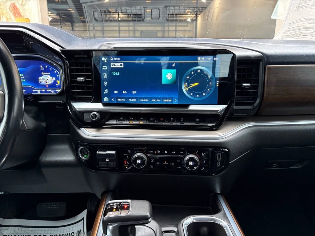 Used 2022 Chevrolet Silverado 1500 High Country w/ Technology Package image 36