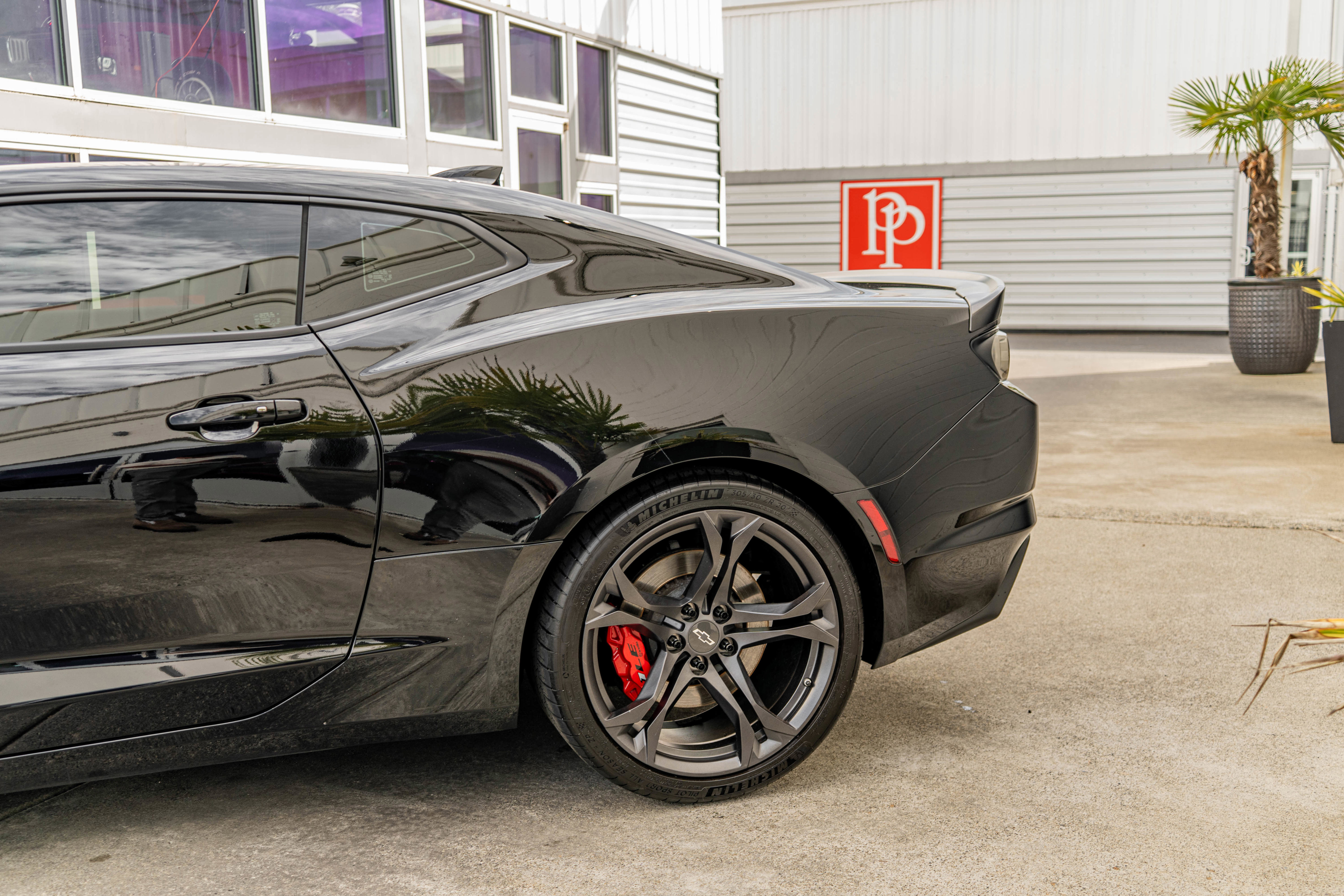 Used 2022 Chevrolet Camaro SS RWD image 5