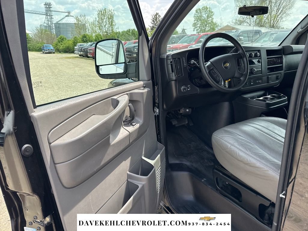 Used 2015 Chevrolet Express 2500 LS RWD image 9