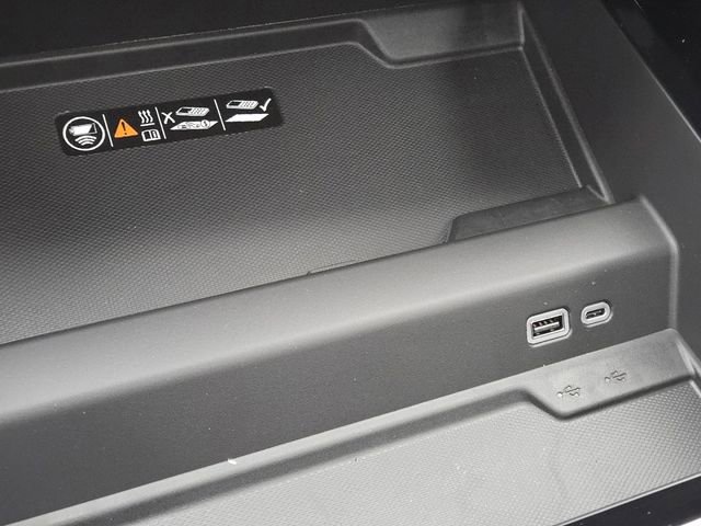 New 2026 Chevrolet Suburban High Country AWD/4WD image 9