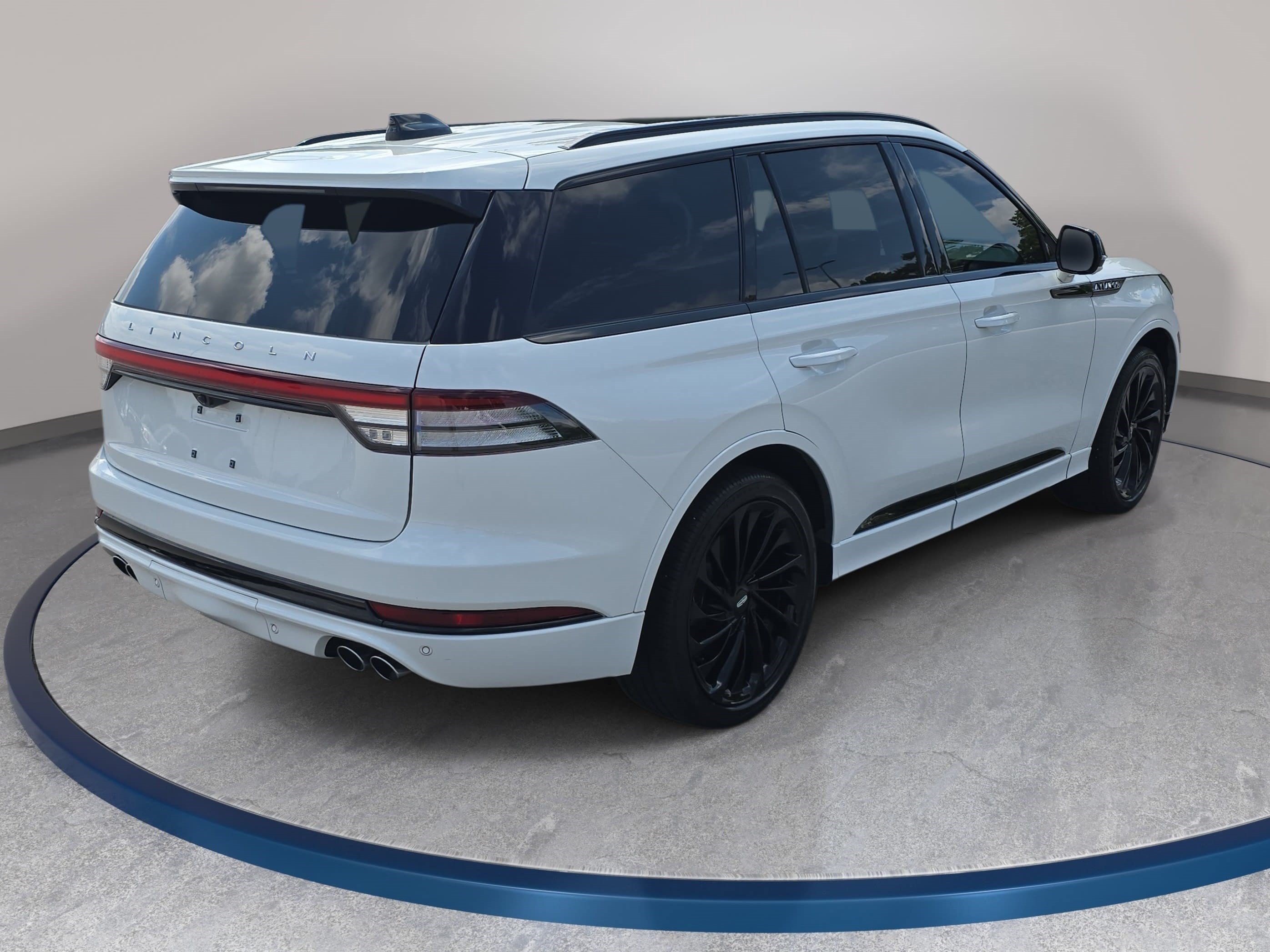 Certified 2025 Lincoln Aviator Reserve w/ Equipment Group 201A AWD/4WD image 5