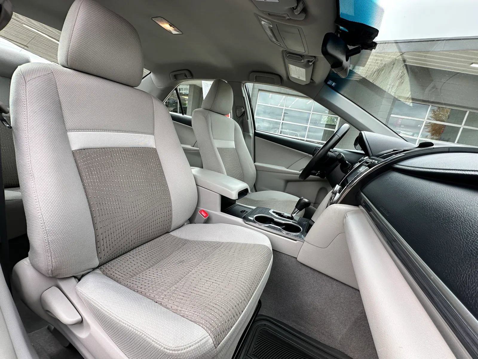 Used 2012 Toyota Camry XLE image 18