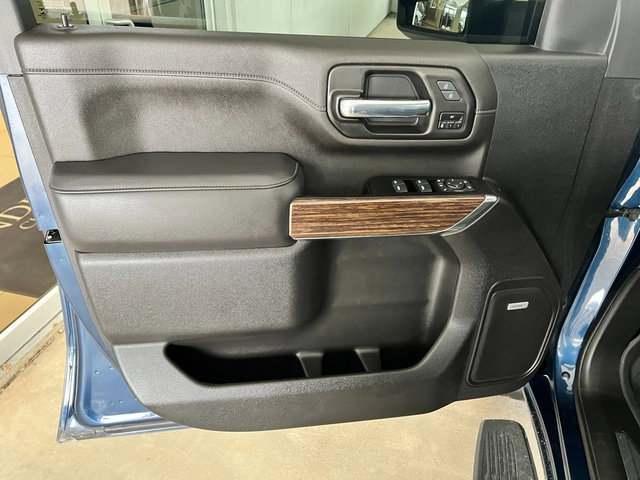 Used 2022 Chevrolet Silverado 2500 High Country w/ Technology Package image 15