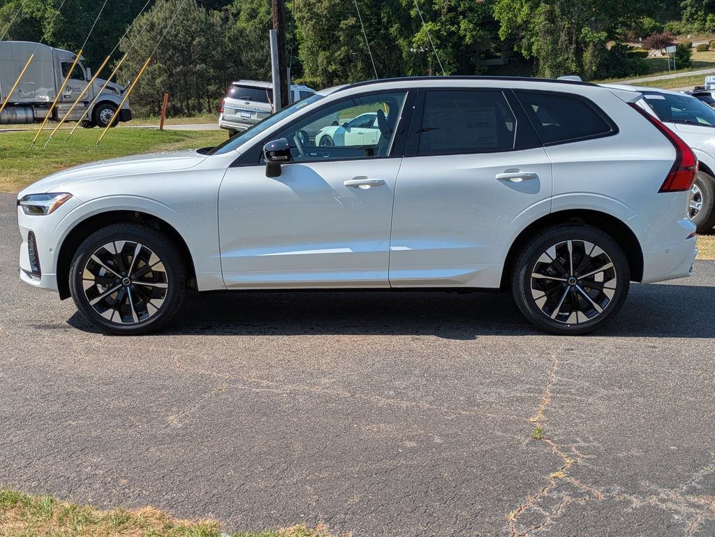 New 2026 Volvo XC60 B5 Plus w/ Protection Package Premier AWD/4WD image 3