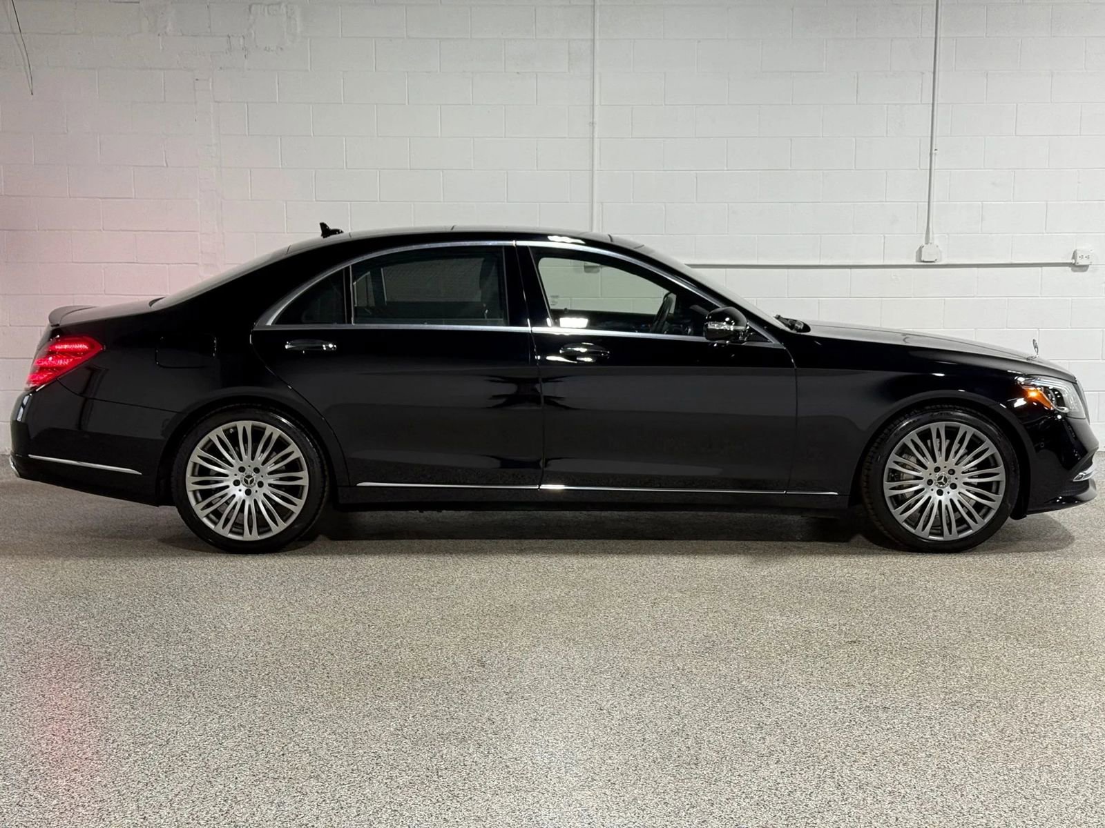 Used 2020 Mercedes-Benz S 450 Sedan image 6