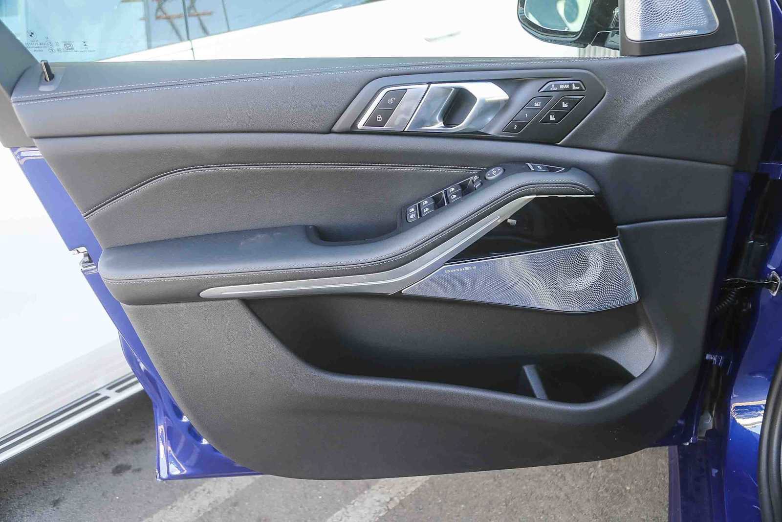 New 2026 BMW ALPINA XB7 image 18