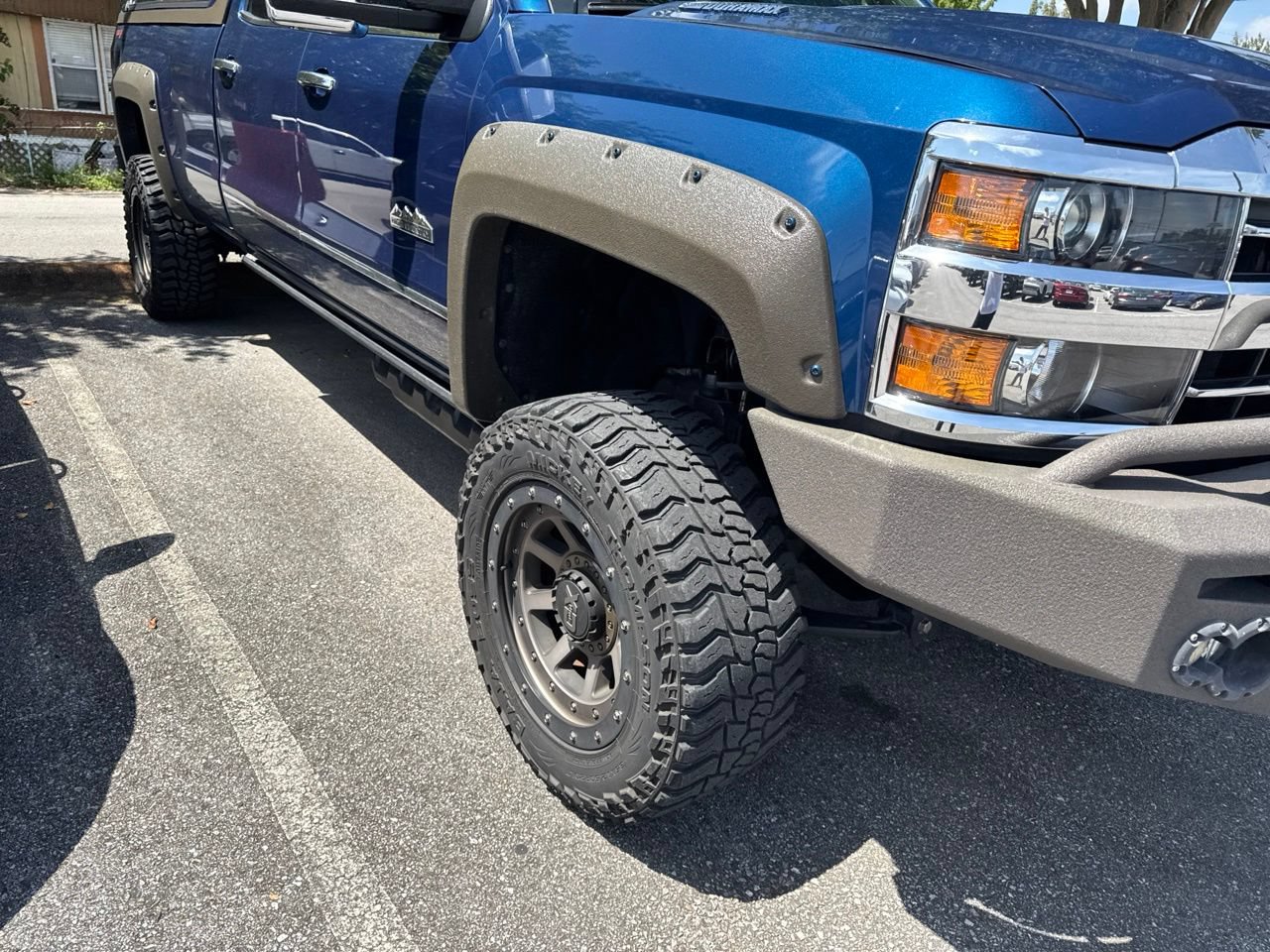 Used 2019 Chevrolet Silverado 3500 High Country w/ Duramax Plus Package AWD/4WD image 4