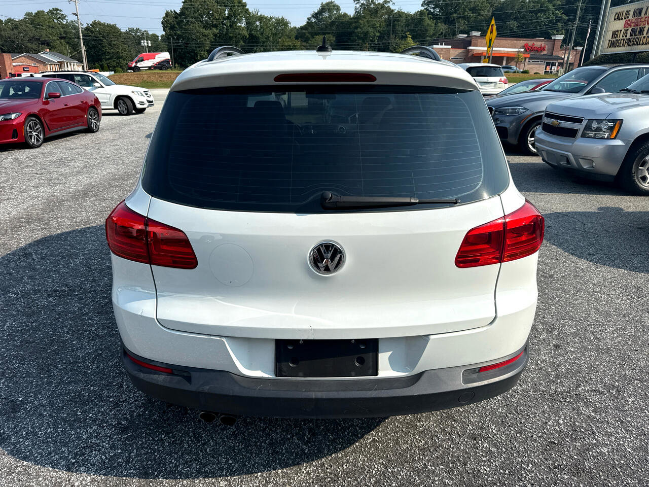 Used 2017 Volkswagen Tiguan S FWD image 14