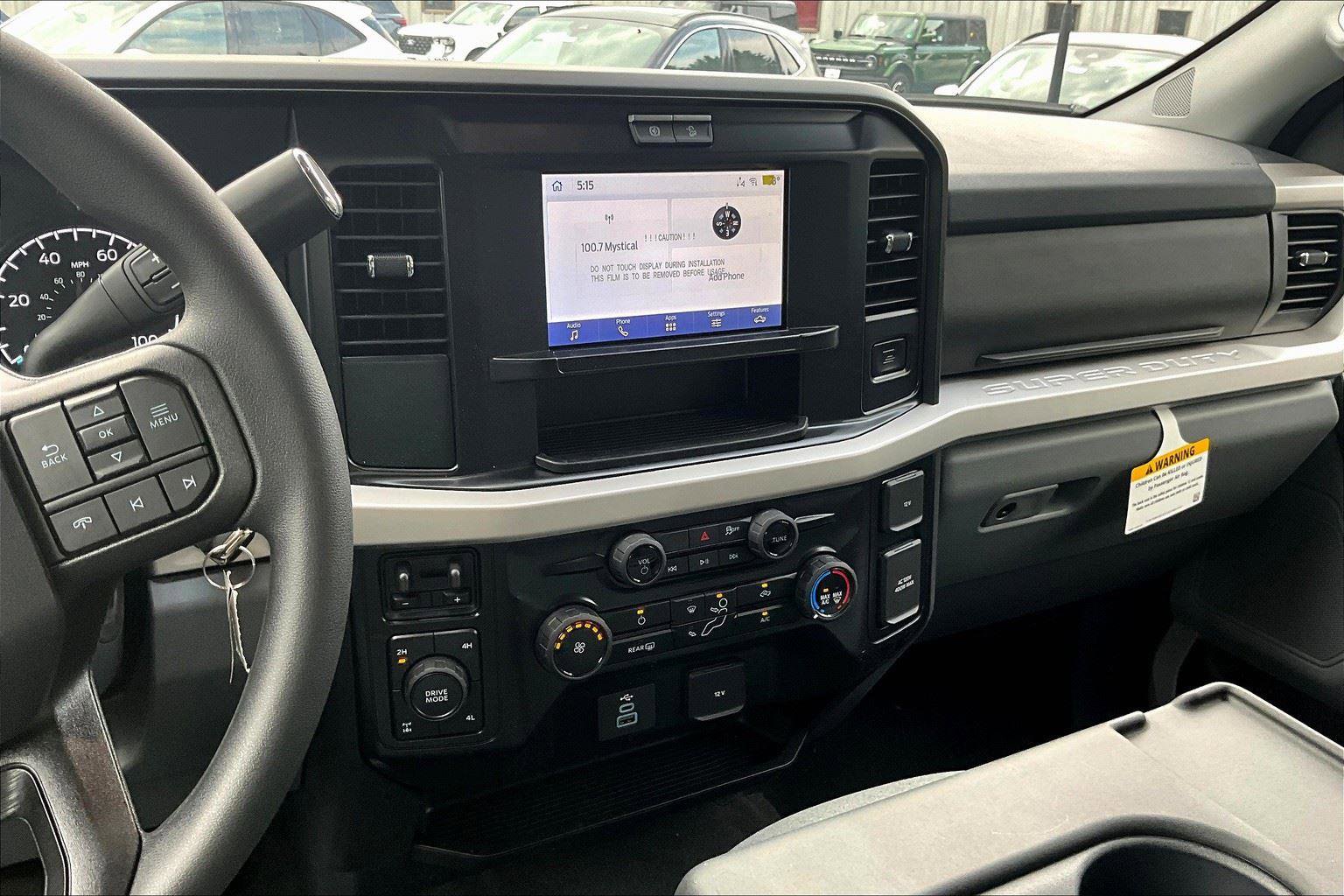 New 2025 Ford F350 XLT image 7