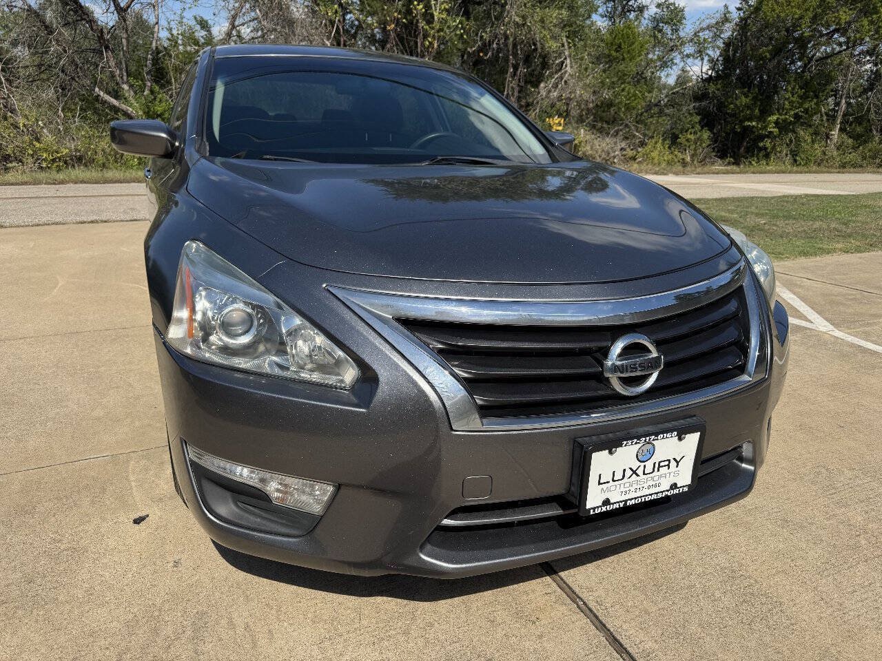 Used 2014 Nissan Altima 2.5 S w/ Display Audio Package FWD image 2