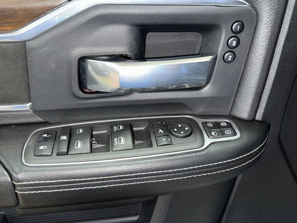 Used 2023 RAM 3500 Laramie image 18