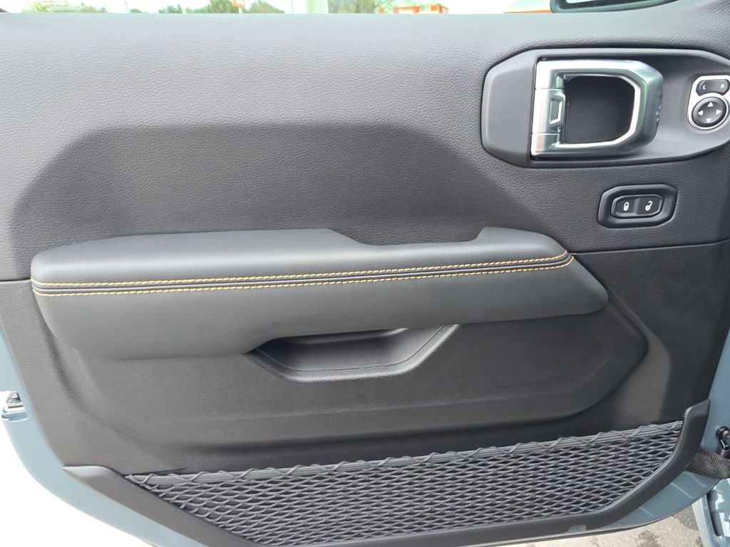 New 2026 Jeep Gladiator Sport image 13