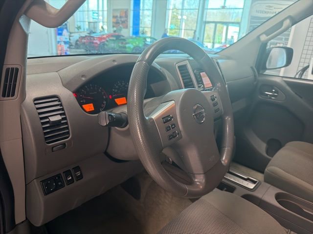Used 2016 Nissan Frontier SV image 15