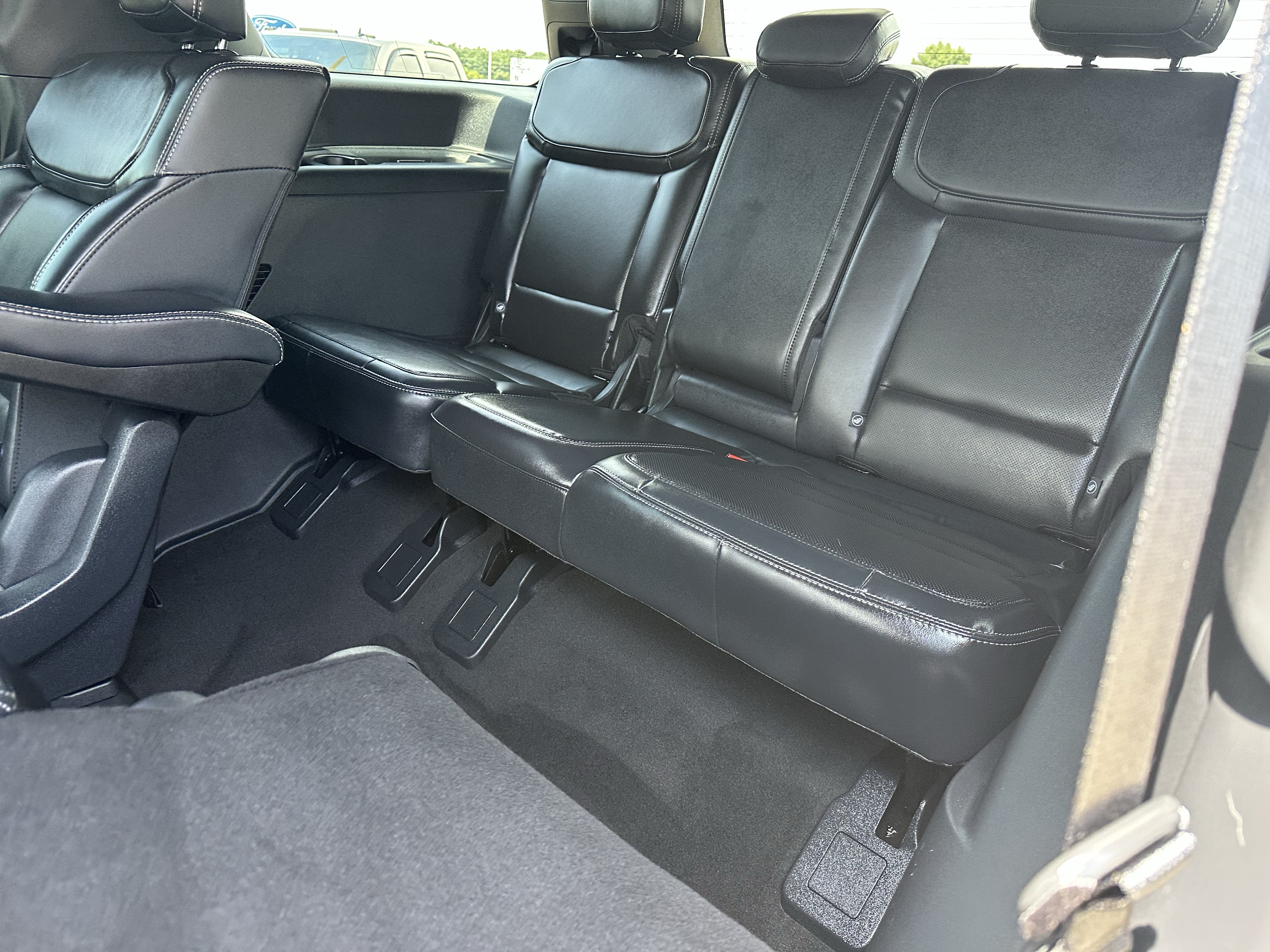 Used 2025 Ford Expedition Platinum w/ Stealth Performance Package AWD/4WD image 7
