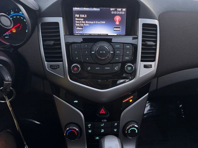 Used 2015 Chevrolet Cruze LT image 12