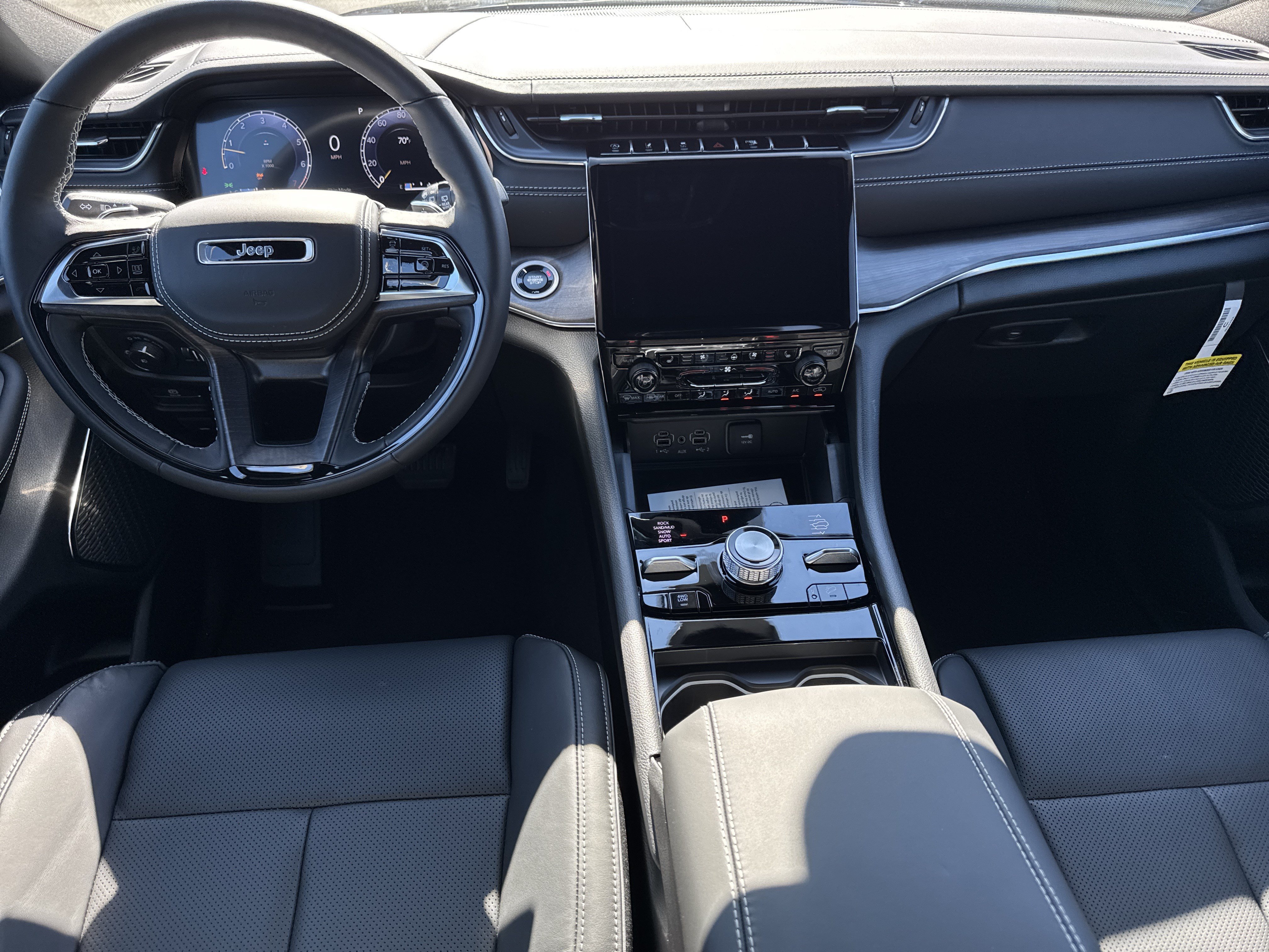 New 2025 Jeep Grand Cherokee L Overland w/ Advanced Protech Group III AWD/4WD image 5