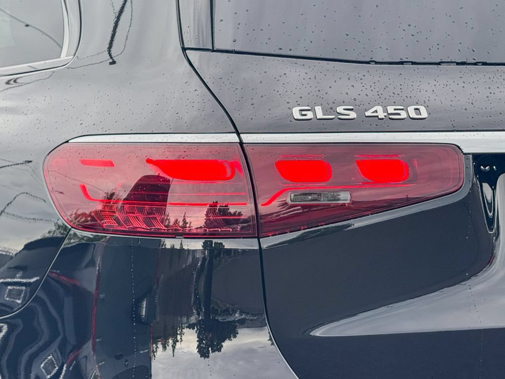 New 2026 Mercedes-Benz GLS 450 4MATIC image 9