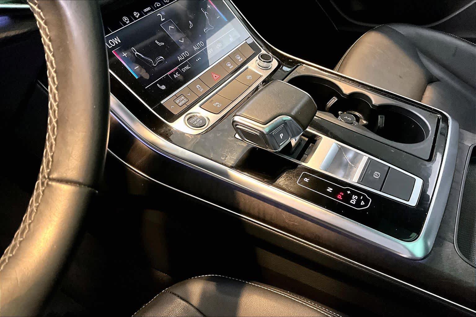 Certified 2023 Audi Q8 Premium w/ Convenience Package AWD/4WD image 17