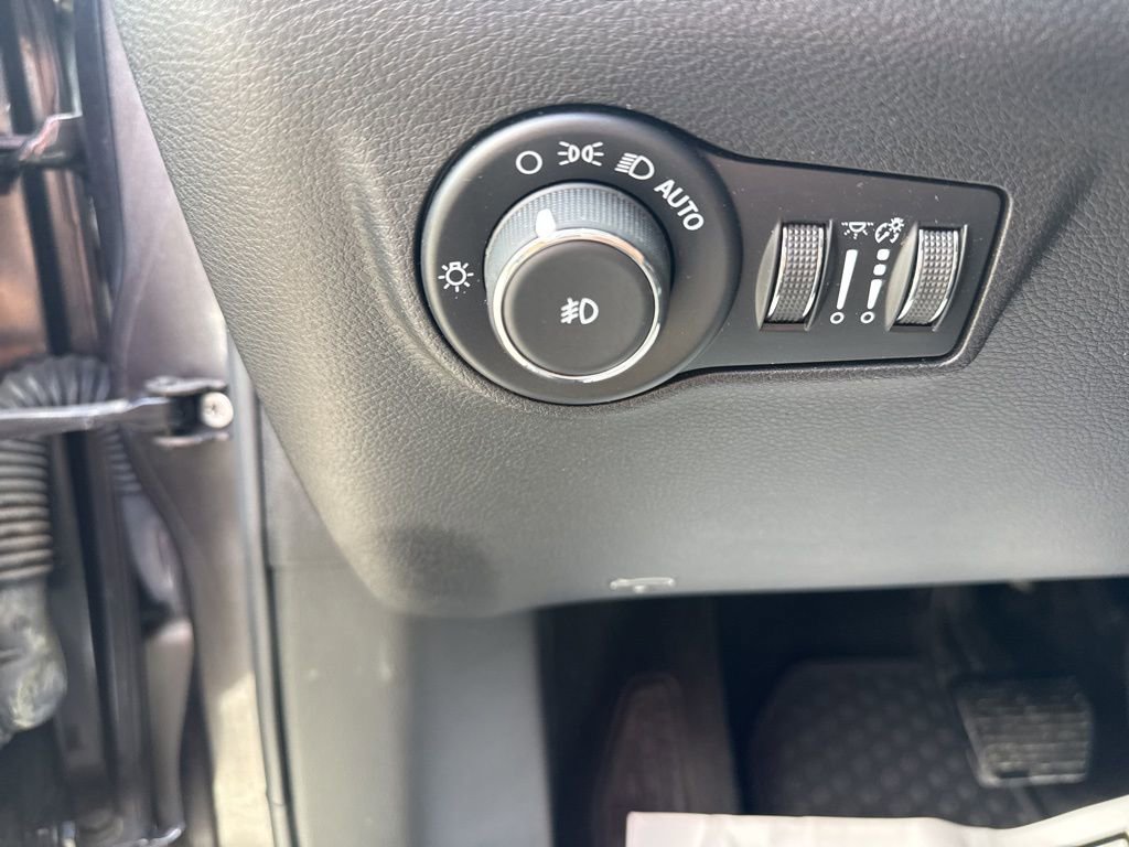 Used 2022 Jeep Compass Latitude w/ Convenience Group image 10