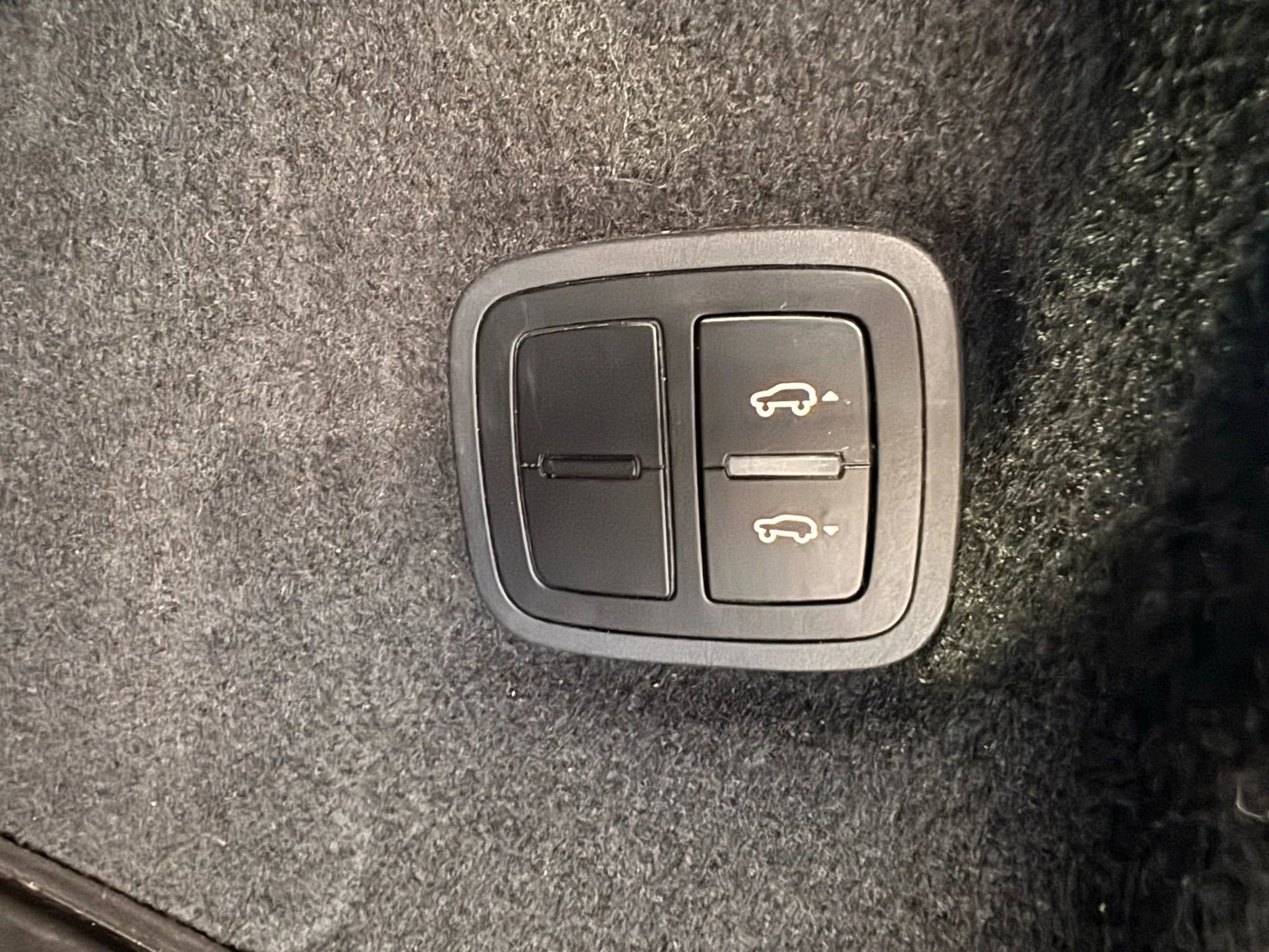 Used 2016 Porsche Cayenne GTS image 23