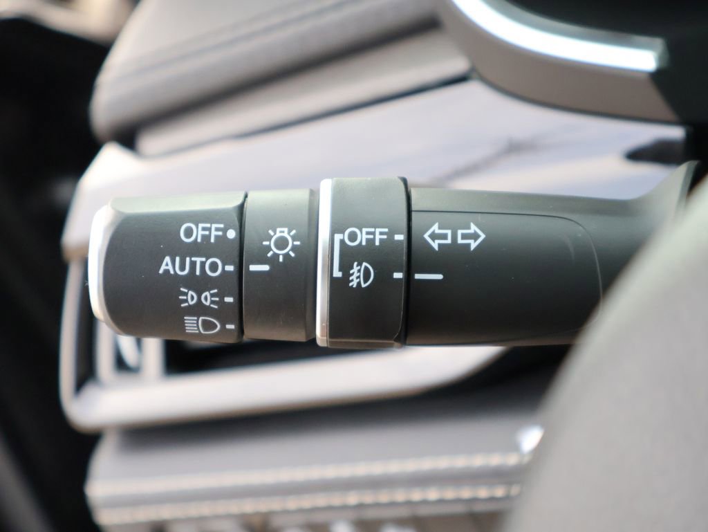 Used 2025 Acura MDX w/ Advance Package image 38