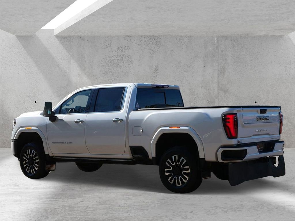Used 2024 GMC Sierra 2500 Denali Ultimate AWD/4WD image 4