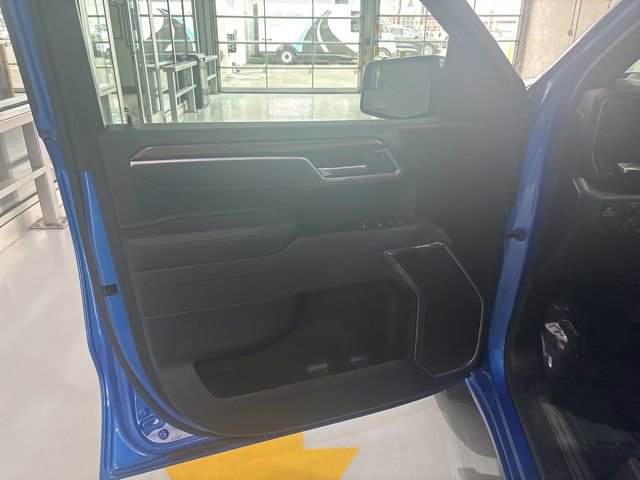 Used 2025 Chevrolet Silverado 1500 LT image 14
