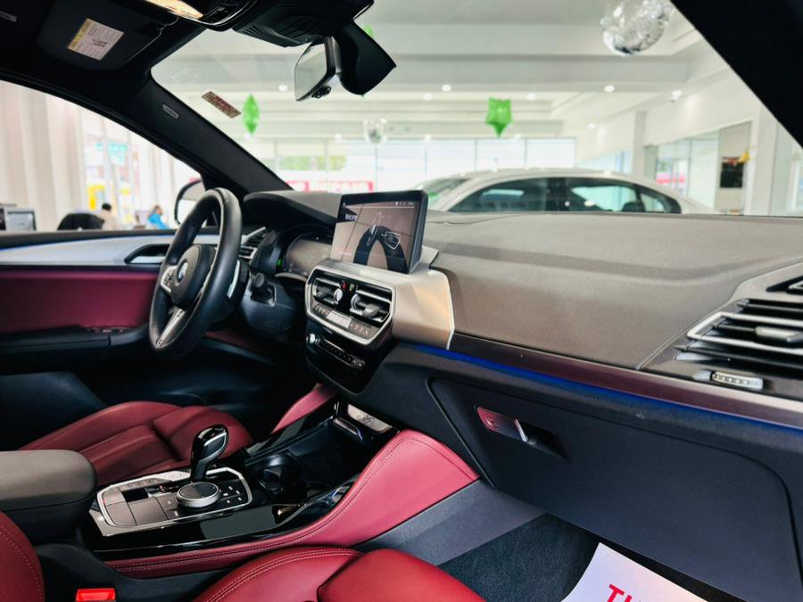Used 2025 BMW X4 xDrive30i image 20