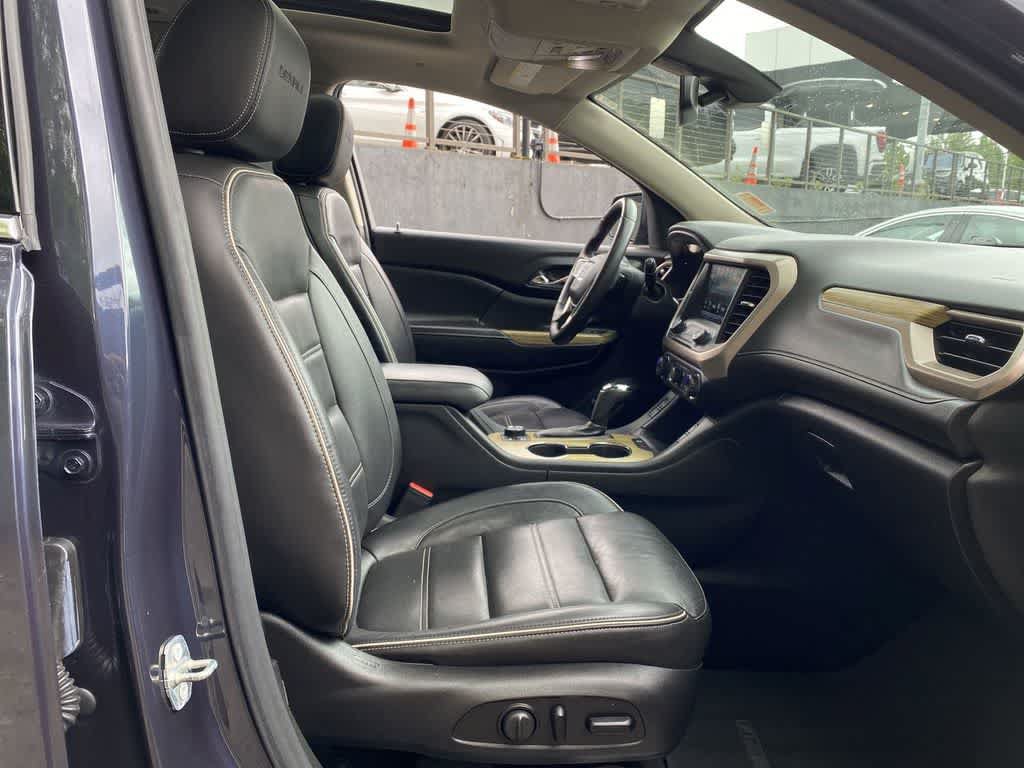 Used 2018 GMC Acadia Denali w/ Technology Package AWD/4WD image 18