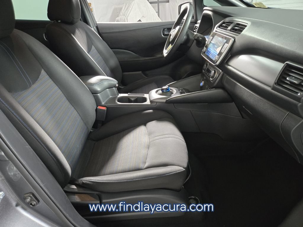 Used 2023 Nissan Leaf S FWD image 17