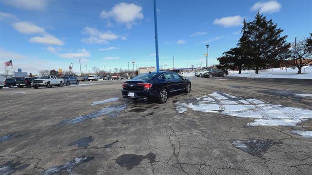 Used 2017 Buick LaCrosse Preferred image 2