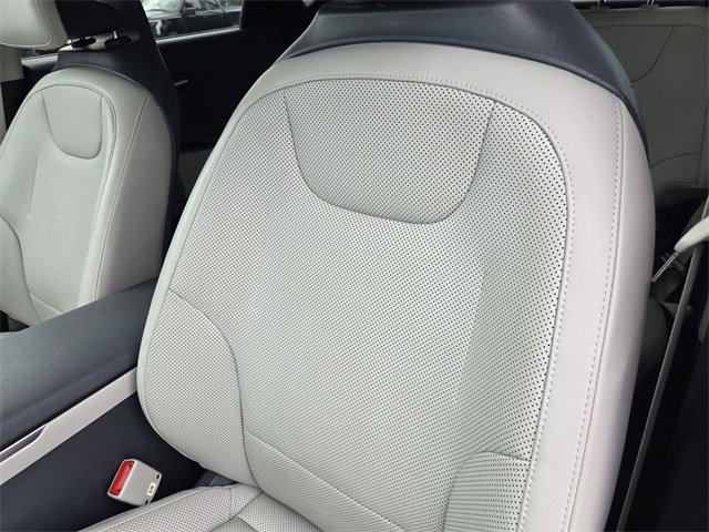 Used 2024 Kia EV6 Wind image 17