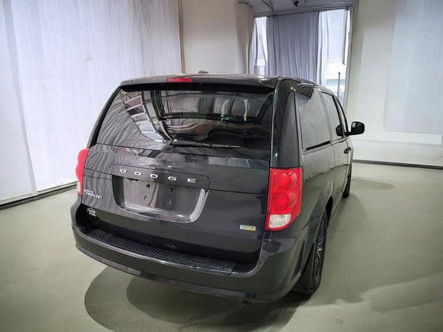 Used 2019 Dodge Grand Caravan SE image 18