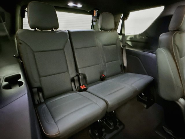 Used 2025 GMC Yukon AT4 w/ Premium Trailering Package AWD/4WD image 28